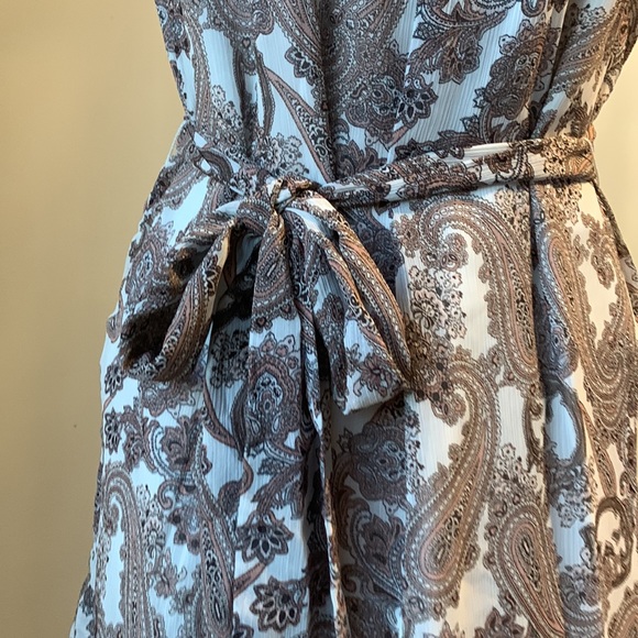 Express Dress - Picture 4 of 13